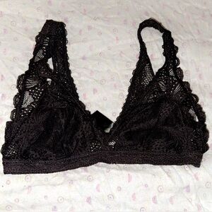 All lace see through on sides used